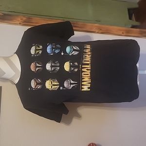 Star Wars The Mandalorian Black graphic helmet Tee